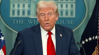 Trump culpa a gobiernos de Obama y Biden por accidente aéreo