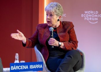 En México aún las mujeres requieren lograr la paridad económica, asegura Alicia Bárcena