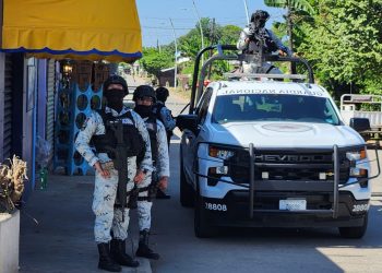 Hallan a 21 migrantes de varios países en hotel de Chiapas