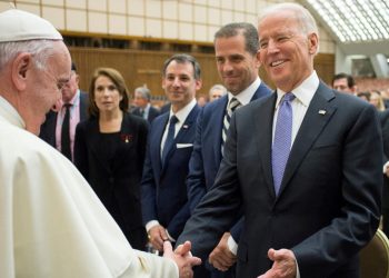 Biden otorga al papa Francisco Medalla de la Libertad, mayor condecoración civil en EU