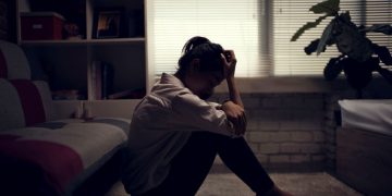 “Preocuponas y tristes”, estudio alerta sobre depresión femenina por cuesta de enero