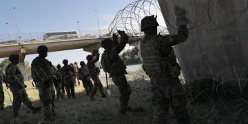 Trump ordena el despliegue de tropas en la frontera con México