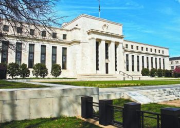 Fed mantiene tipos de interés sin cambios en su primera reunión bajo el nuevo mandato de Trump