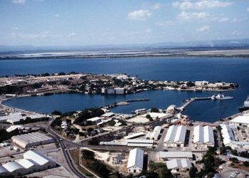 Trump evalúa usar la base de Guantánamo para detener a migrantes indocumentados