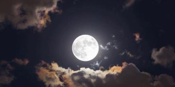 Luna de Lobo, la primera Luna llena del año