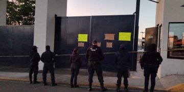 Inician policías estatales paro de brazos caídos en Zamora
