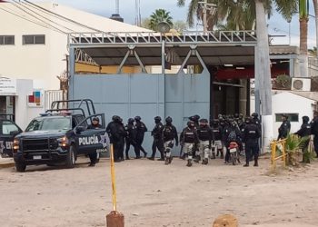 Sinaloa con más incendios, balaceras y armas en el penal de Aguaruto