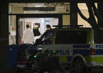Policía sueca confirma una decena de muertos en centro educativo
