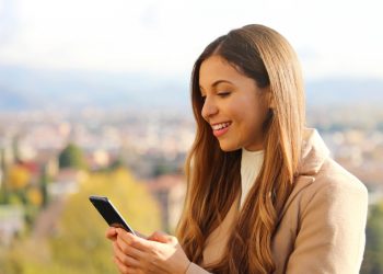 Apps de reconocimiento de objetos y realidad aumentada para la accesibilidad