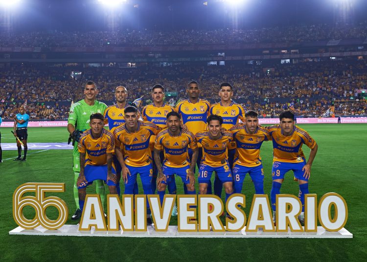 Tigres Team group during the 6th round match between Tigres UANL and Atlas as part of the Liga BBVA MX, Torneo Clausura 2025 at Nou Universitario Stadium, on February 08, 2025 in Monterrey, Nuevo Leon, Mexico.
