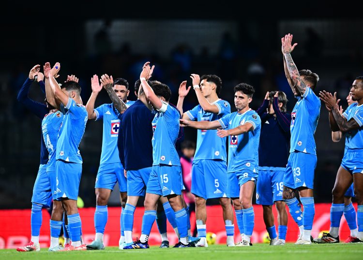 Erik Lira, Jose Rivero, Mate Levy of Cruz Azul during the 6th round match between Cruz Azul and Pachuca as part of the Liga BBVA MX, Torneo Clausura 2025 at Olimpico Universitario Stadium, on February 08, 2025 in Mexico City, Mexico.