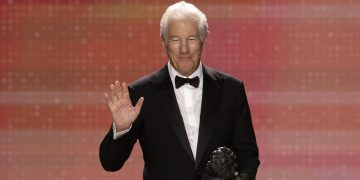 Richard Gere lanza acusación contra Trump al recoger el Goya Internacional