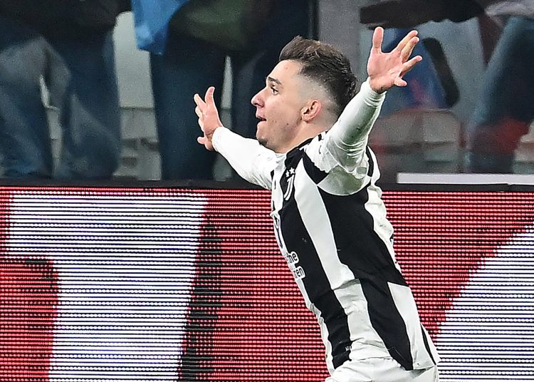 Turin (Italy), 16/02/2025.- Juventus' Francisco Conceicao celebrates scoring the opening goal during the Italian Serie A soccer match Juventus FC vs Inter FC at the Allianz Stadium in Turin, Italy, 16 February 2025. (Italia) EFE/EPA/ALESSANDRO DI MARCO