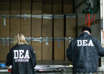 Trump nomina como director de la DEA a Terry Dale, un veterano de la agencia