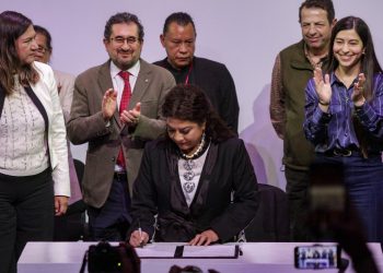 Avanza acuerdo entre gobierno capitalino y locatarios de mercados públicos