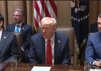 “Aranceles a México y Canadá van, pero hasta el 2 de abril”: Trump