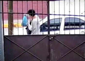 Padres entregan a joven que abandonó a recién nacido en Tultitlán
