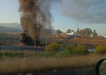 Se registran bloqueos en carreteras Apatzingán – Aguililla y Apatzingán – Buenavista