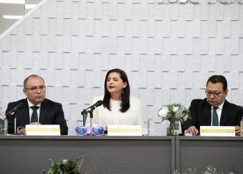 TEPJF advierte a la Suprema Corte, que no permitirán ninguna intromisión a sus competencias: Mónica Soto