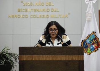 Aplican en Tamaulipas la prohibición de uso de celulares a estudiantes