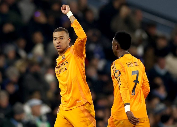 MANCHESTER (United Kingdom), 11/02/2025.- Kylian Mbappe of Real Madrid celebrates after scoring the 1-1 during the UEFA Champions League knockout phase play-offs 1st leg match between Manchester City and Real Madrid, in Manchester, Britain, 11 February 2025. (Liga de Campeones, Reino Unido) EFE/EPA/ADAM VAUGHAN