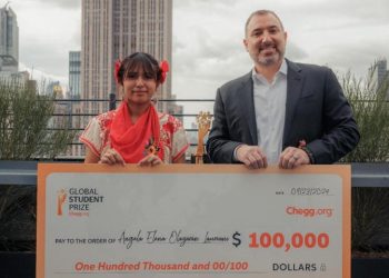 TALENTO MEXICANO: Es el ser humano más inteligente del mundo, es mujer, es mexicana y ayuda a su comunidad