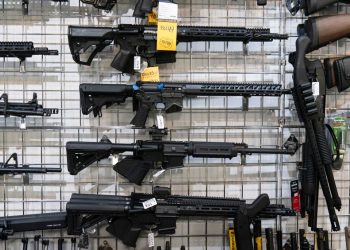 México mantiene las demandas contra fabricantes de armas estadounidenses