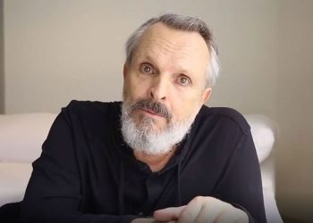 Miguel Bosé vuelve a los escenarios