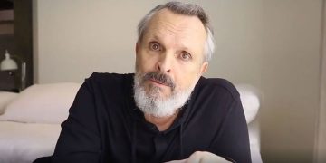 Miguel Bosé vuelve a los escenarios
