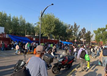 La movilización de la CNTE cerró todos los accesos a la Cámara de Diputados