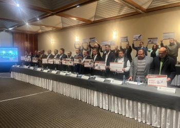 Advierten que millones de trabajadores podrían tomar las calles contra ley del Infonavit