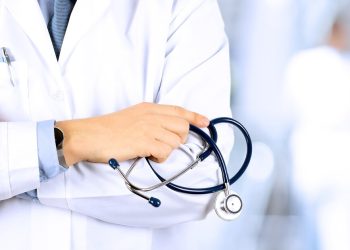 Médicos residentes se niegan a ser asignados a Sinaloa