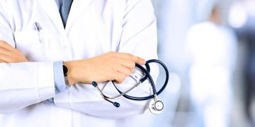 Médicos residentes se niegan a ser asignados a Sinaloa