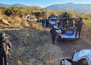 Emboscada deja dos policías lesionados en Michoacán