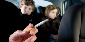 El tabaquismo pasivo durante la infancia deja huella en el ADN de los niños
