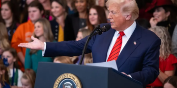 Gobierno de Trump demanda a Chicago por dificultar las tareas de deportación