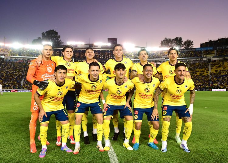 America team group during the 13th round match between America and Tigres UANL  as part of the Liga BBVA MX, Torneo Clausura 2025 at Ciudad de los Deportes Stadium, on March 29, 2025 in Mexico City, Mexico.