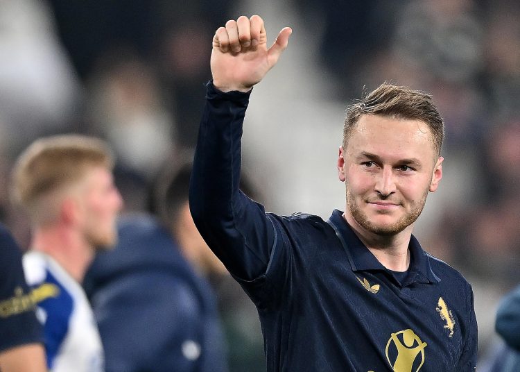 TURIN (Italy), 03/03/2025.- Juventus' Teun Koopmeiners celebrates after scoring the 2-0 goal during the Italian Serie A soccer match between Juventus FC and Hellas Verona FC at the Allianz Stadium in Turin, Italy, 03 March 2025. (Italia) EFE/EPA/ALESSANDRO DI MARCO