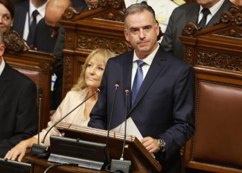 Yamandú Orsi es investido como nuevo presidente de Uruguay