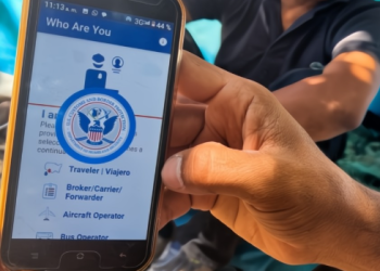 CBP Home la app para que indocumentados se “autodeporten”