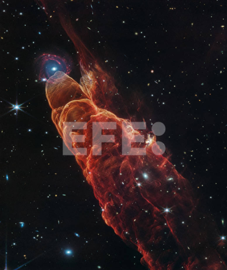Telescopio espacial muestra la naturaleza de un tornado cósmico