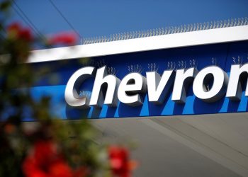 Estados Unidos pone fin a licencia de Chevron en Venezuela y le da un mes para salir del país