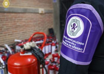 Ante conatos de incendio, la SSC alista 200 extintores para la marcha del 8M