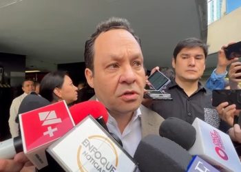 Morena y aliados cierran filas en el Senado con la Presidenta, oposición critica mitin en el Zócalo