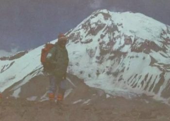 Dos argentinas encuentran la mochila de su padre, un alpinista fallecido hace 40 años