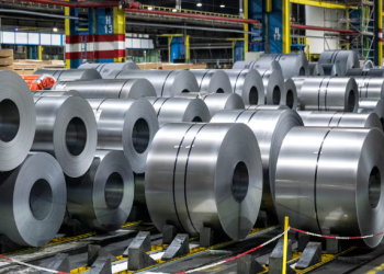 Entran en vigor aranceles del 25% al acero y aluminio