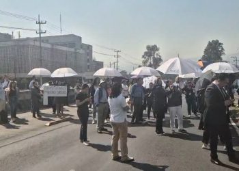 Siguen las demandas de trabajadores del INAI