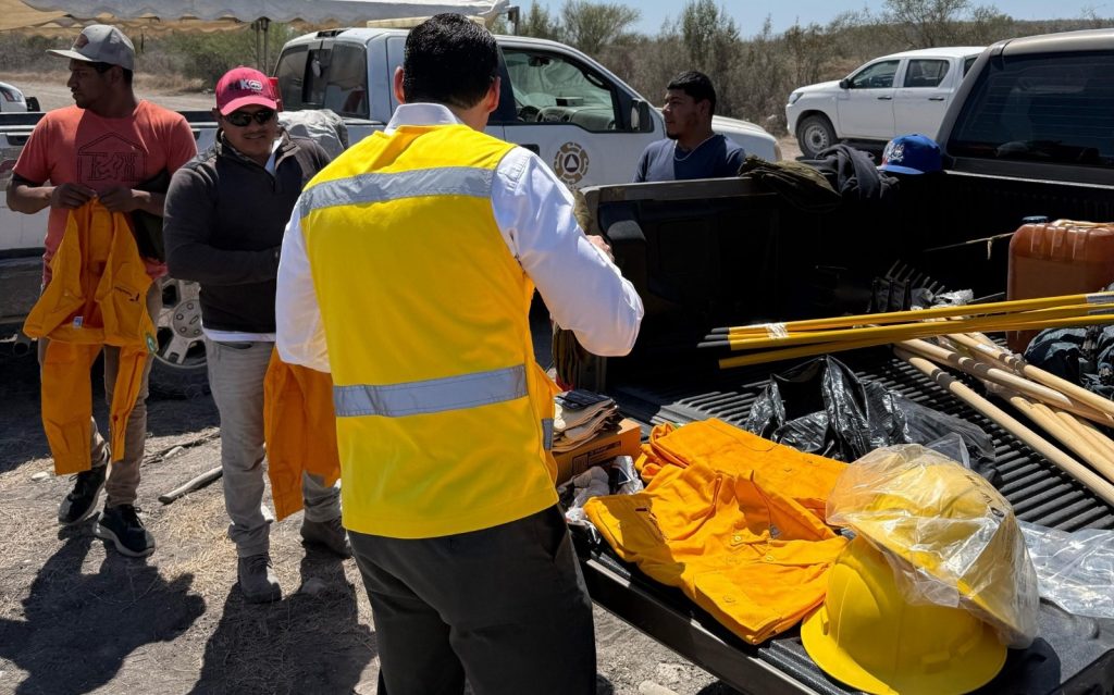 Combaten incendio forestal en Tamaulipas