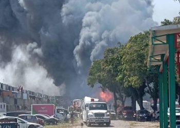 Evacuan un fraccionamiento del sur de Tamaulipas por feroz incendio