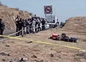 Mueren 6 estudiantes de la UGto en accidente